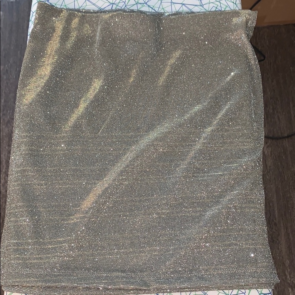 WILD FABLE SIZE S SILVER TINSEL PENCIL SKIRT